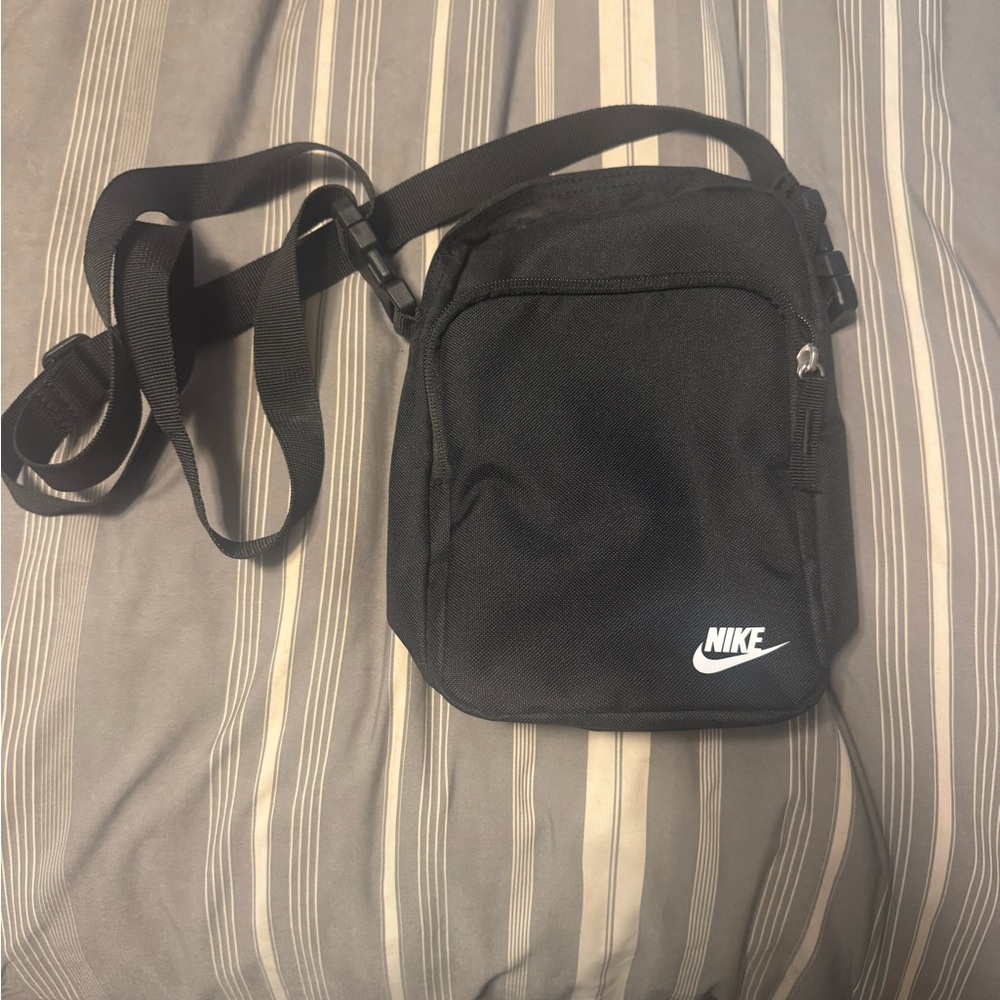 Nike Black Messenger Bag
